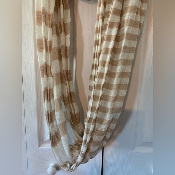 Infinity Scarf - Picture 2 of 3